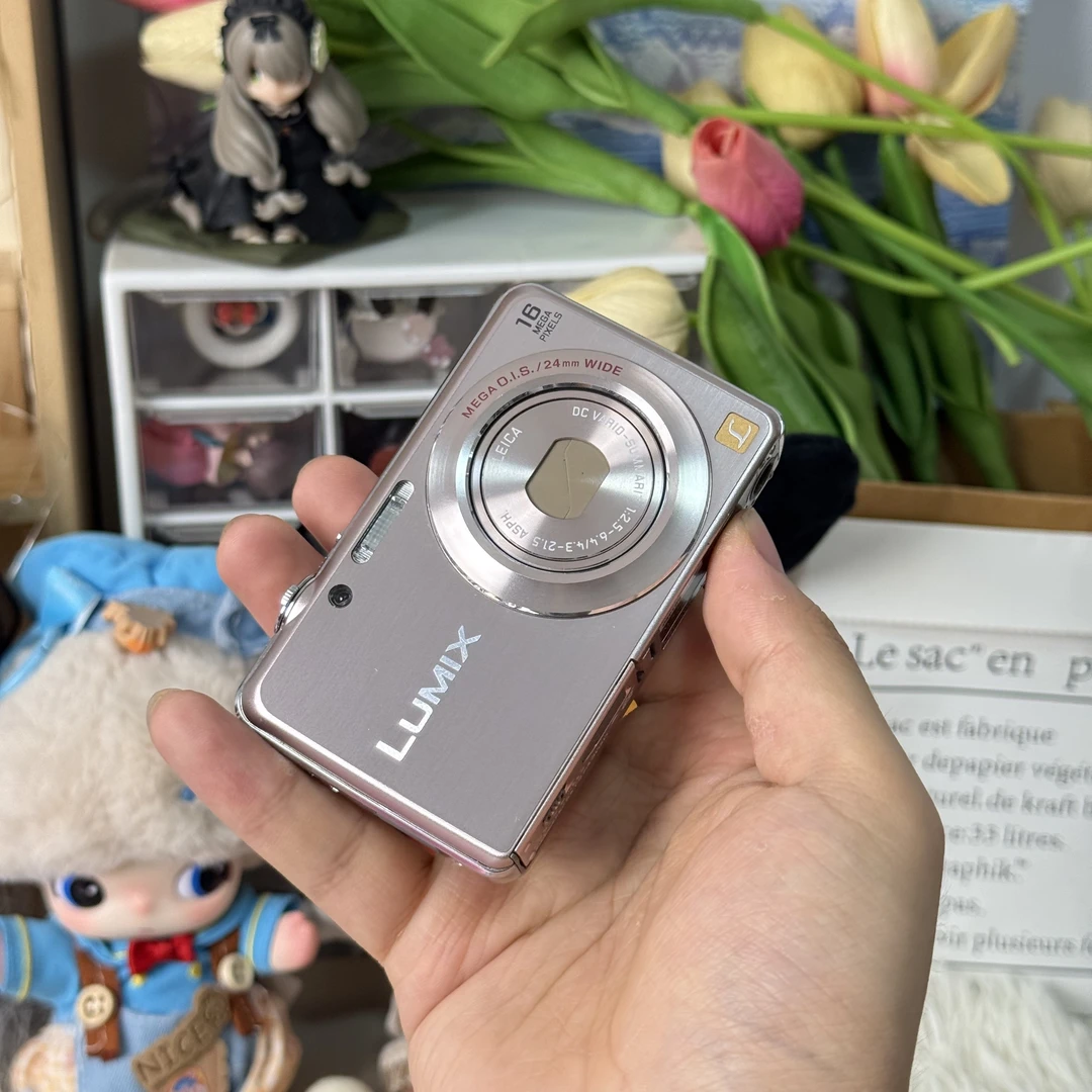 9新 Panasonic/松下 松下fh8冷白皮柔焦1600万像素带配件