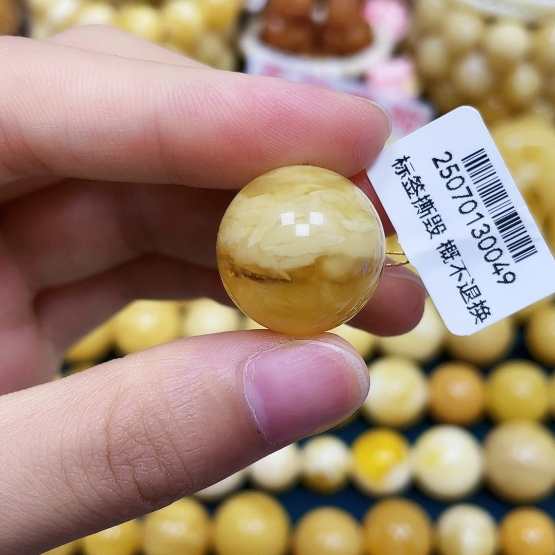 裸石琥珀未镶嵌19.6mm.瑕