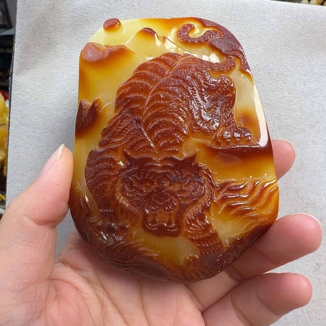 蜜蜡未镶嵌珠宝奇石