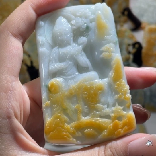 老***工翡翠未镶嵌颈饰翡翠