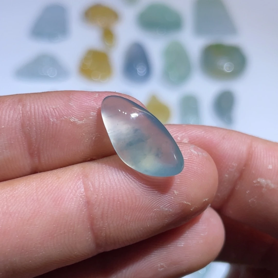 颈饰未镶嵌翡翠随形