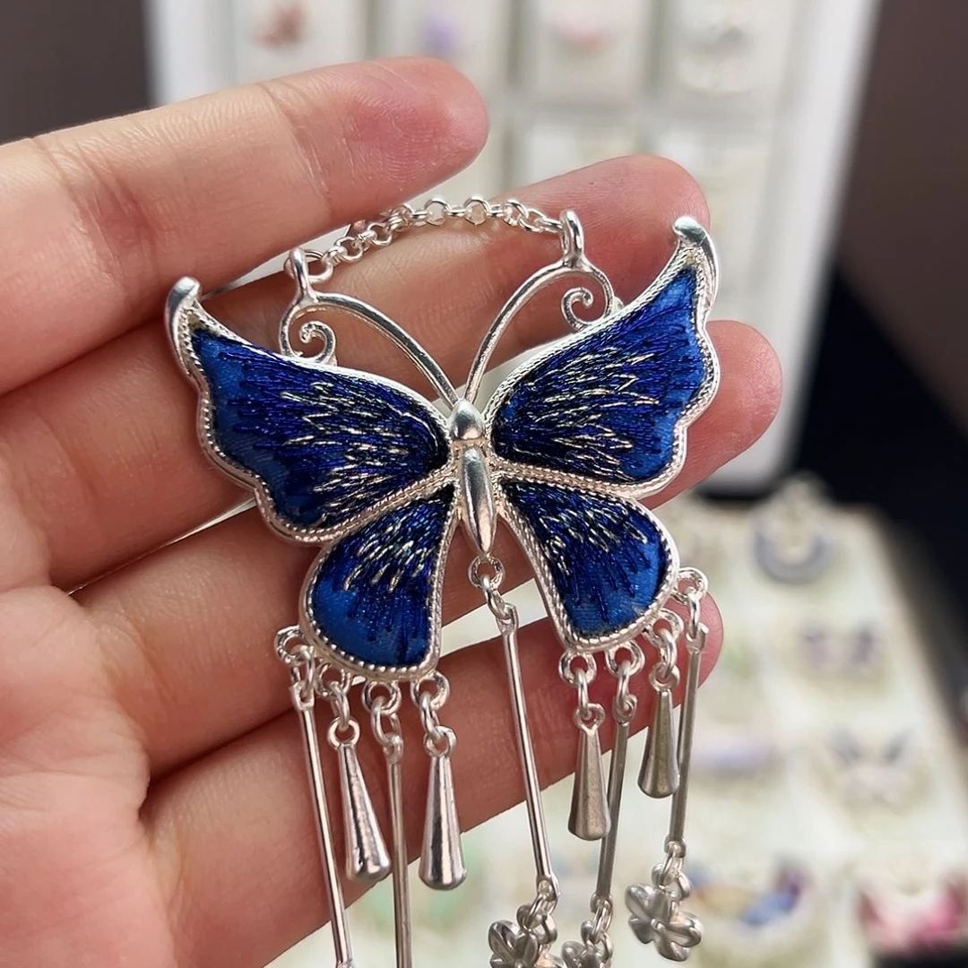 布艺合金蝴蝶吊坠5