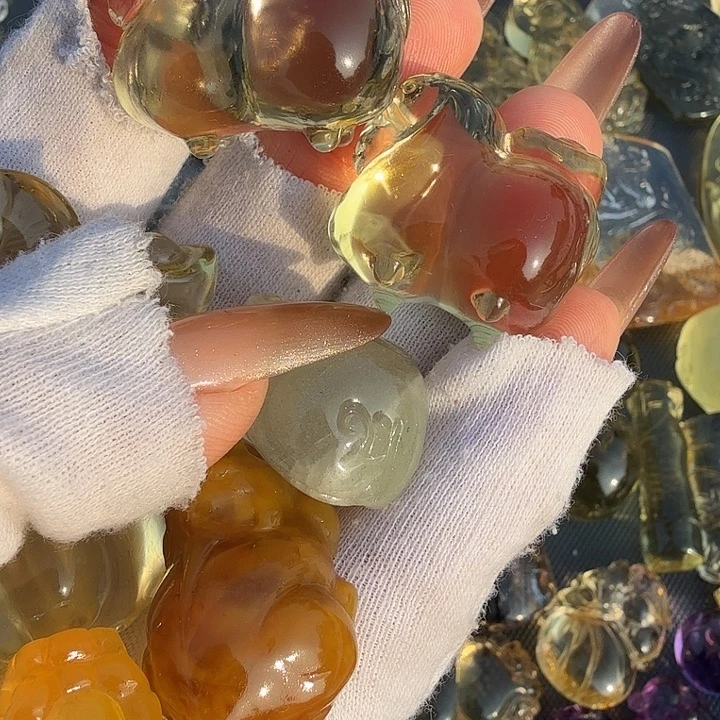 小****车挂水晶未镶嵌水晶