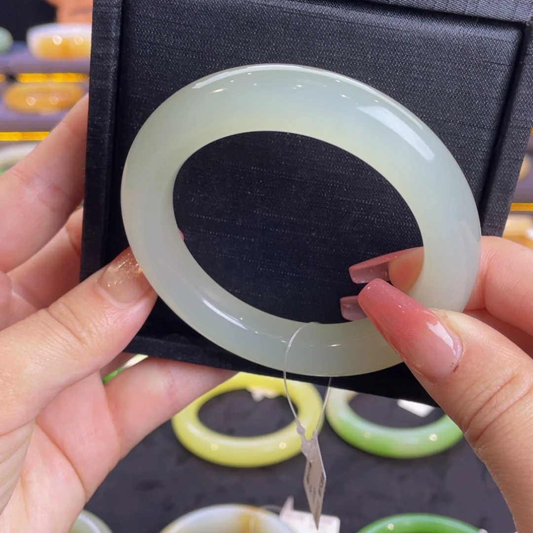 未镶嵌手镯和田玉高冰晴水手镯56