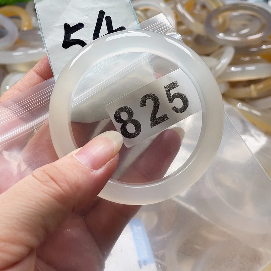 手镯玛瑙/玉髓未镶嵌