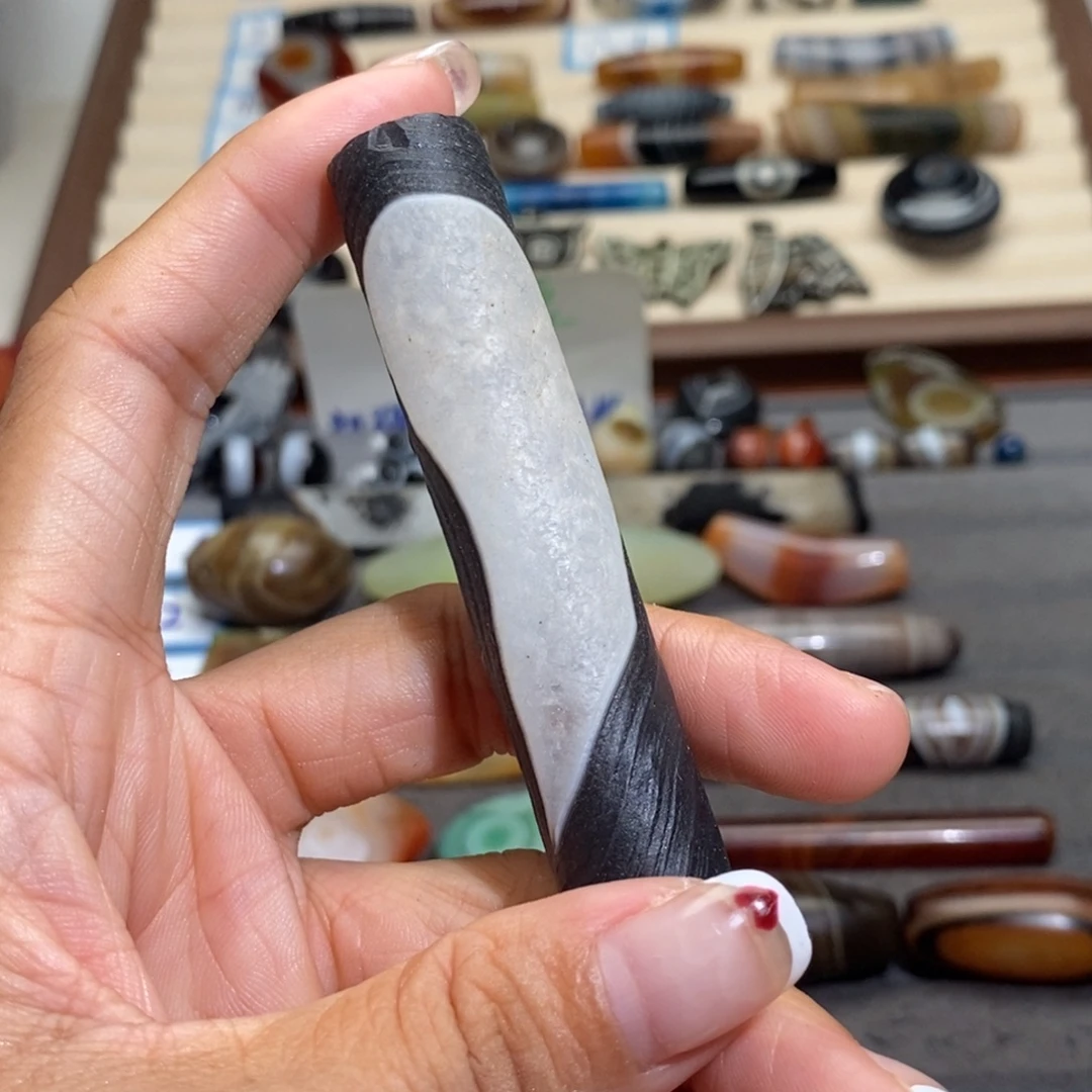 均***川玛瑙/玉髓未镶嵌手链