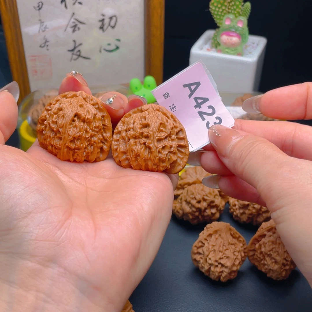 文玩核桃把件白狮子40