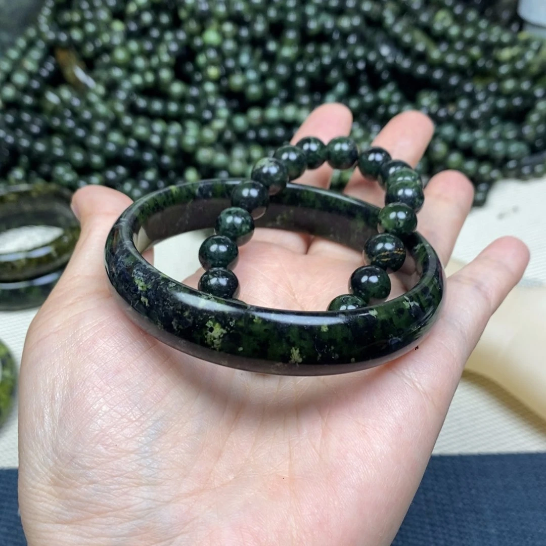 珠***儿蛇纹石玉未镶嵌手镯65.7mm
