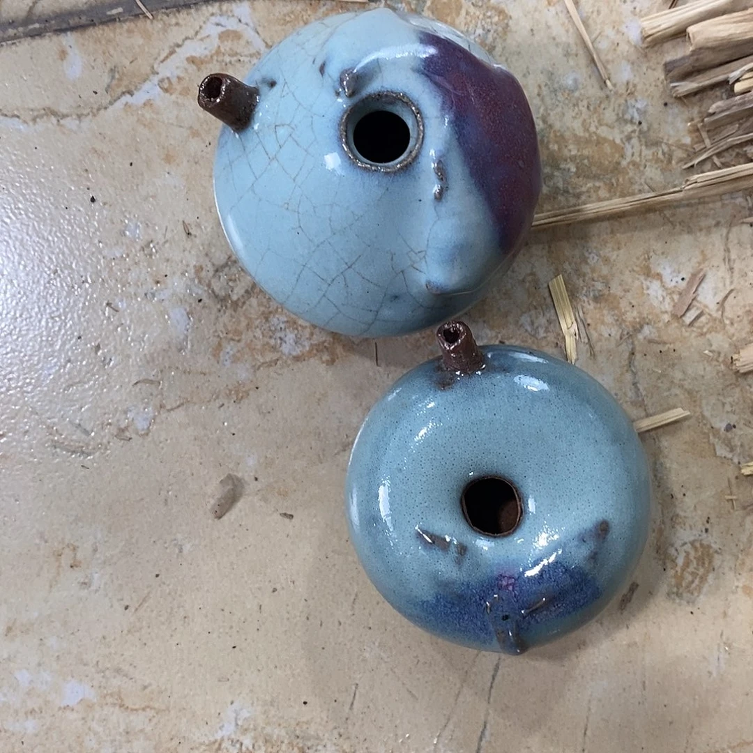 瓷片钧窑的倆小水盂