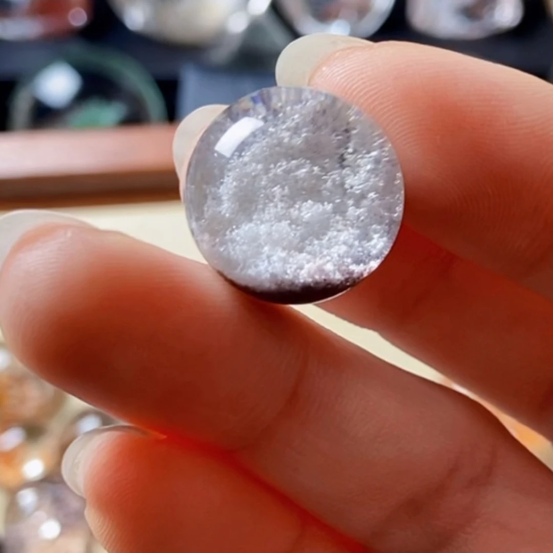 非金属皮质吊坠 白幽 17mm 皇冠扣头