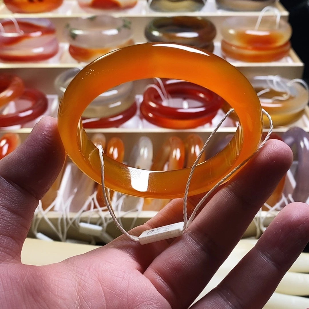 玛瑙/玉髓未镶嵌手镯