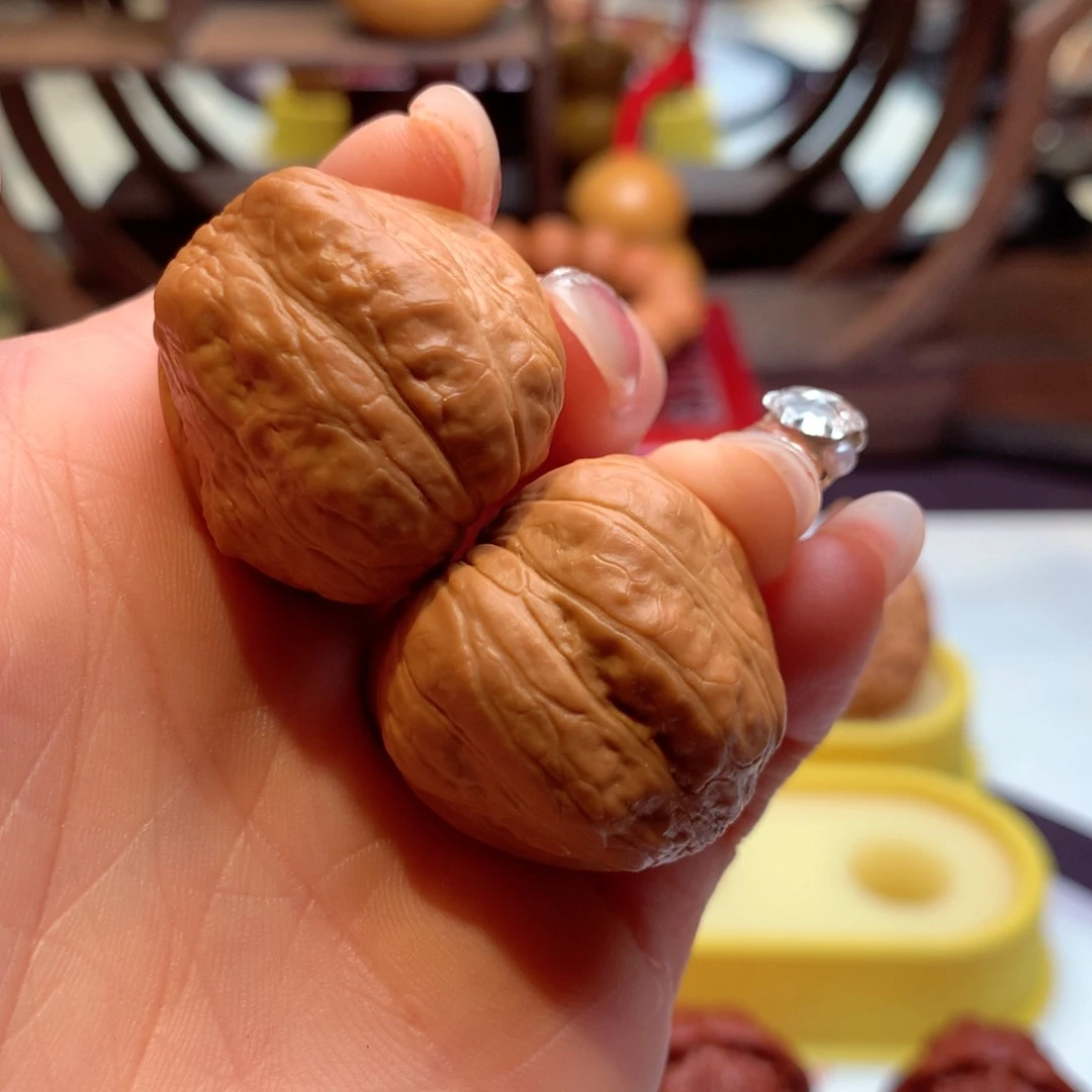 文玩核桃手串超*草上古玉蟾。 6号