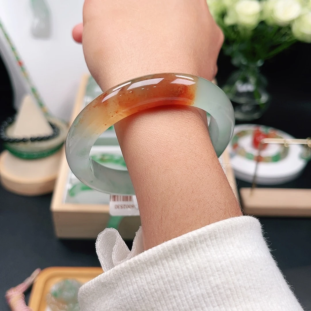 石英质玉未镶嵌手镯57正圈