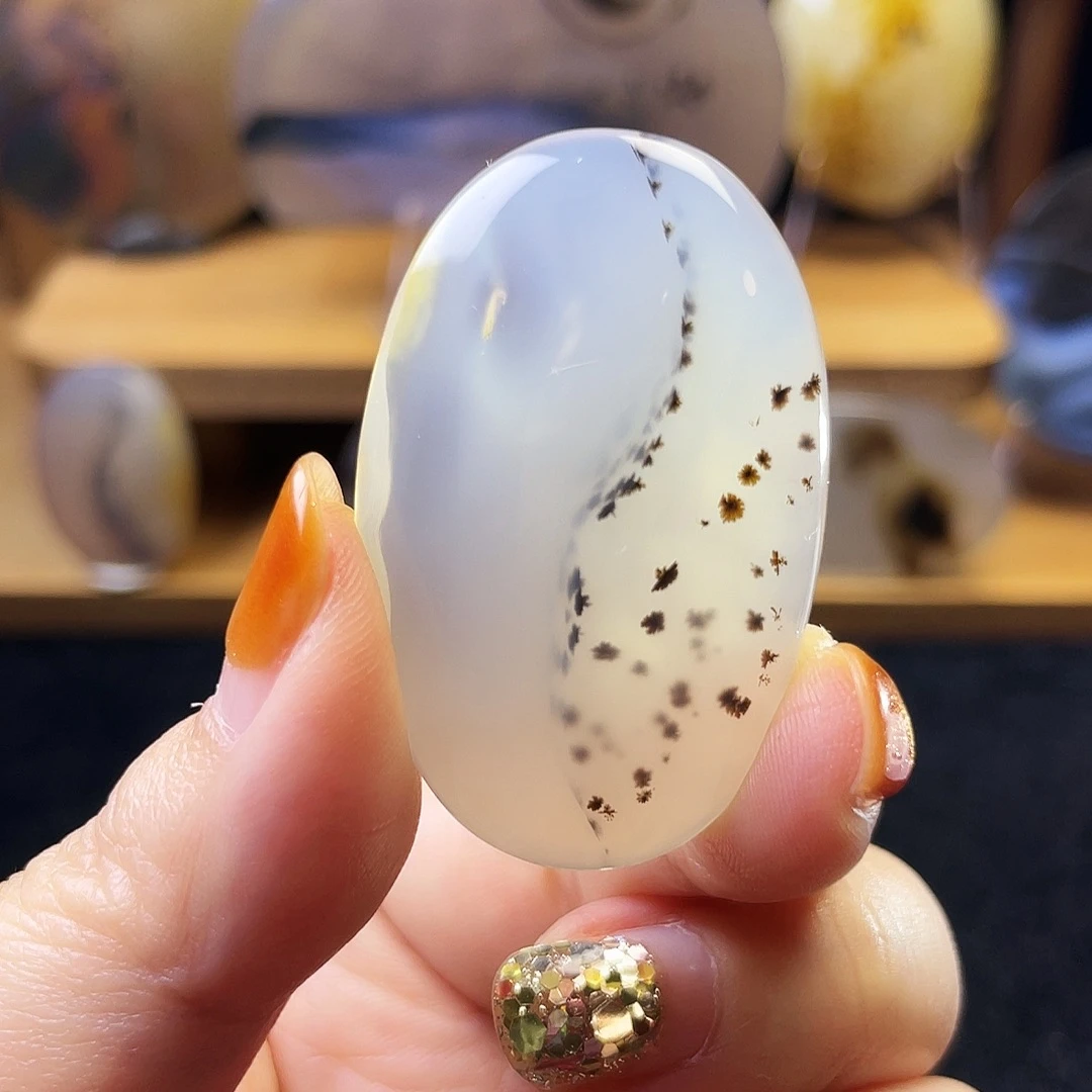 玛瑙/玉髓未镶嵌吊坠