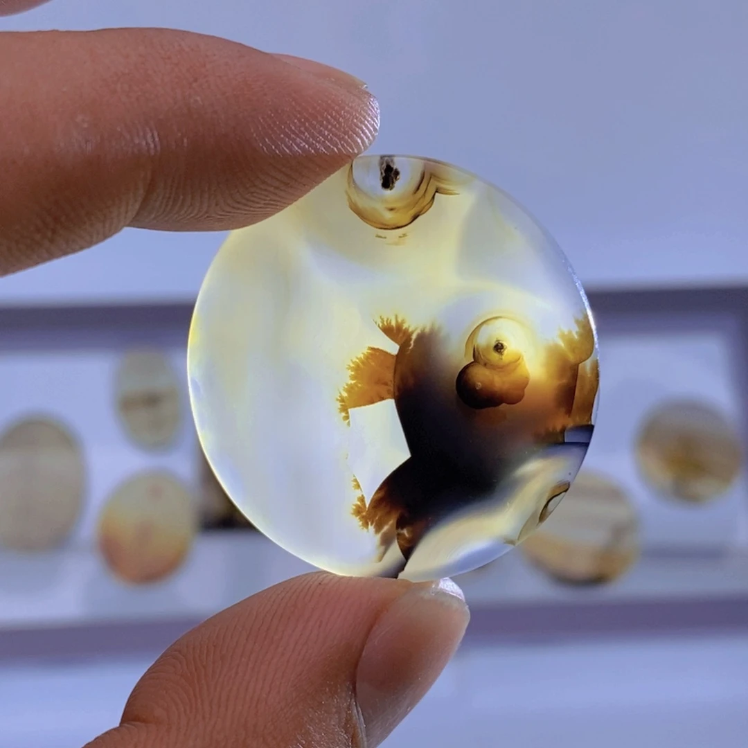 玛瑙/玉髓吊坠(不含链)未镶嵌制****?