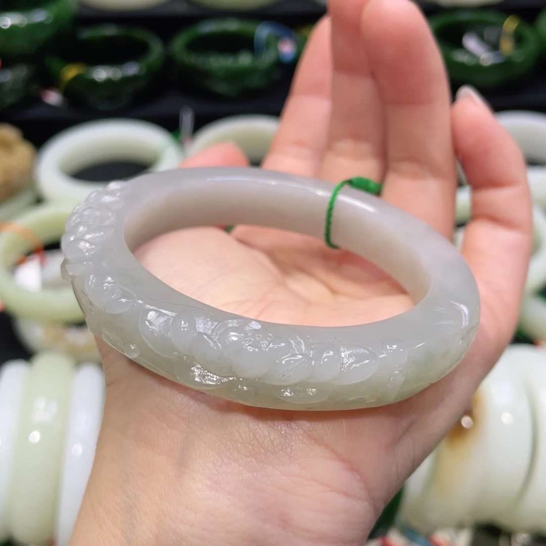 未镶嵌手镯和田玉5