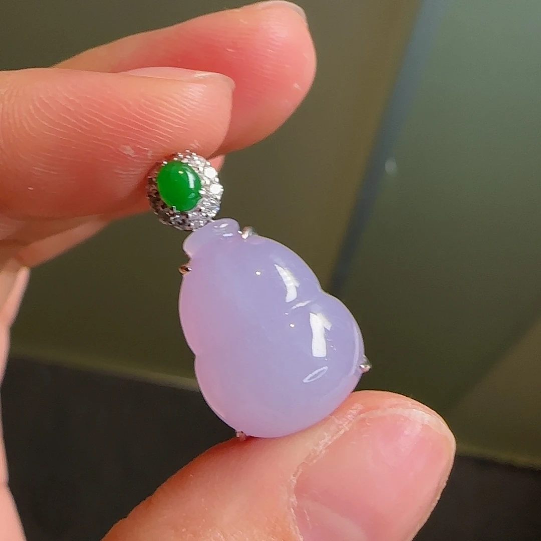 翡翠18K金镶嵌颈饰天然翡翠