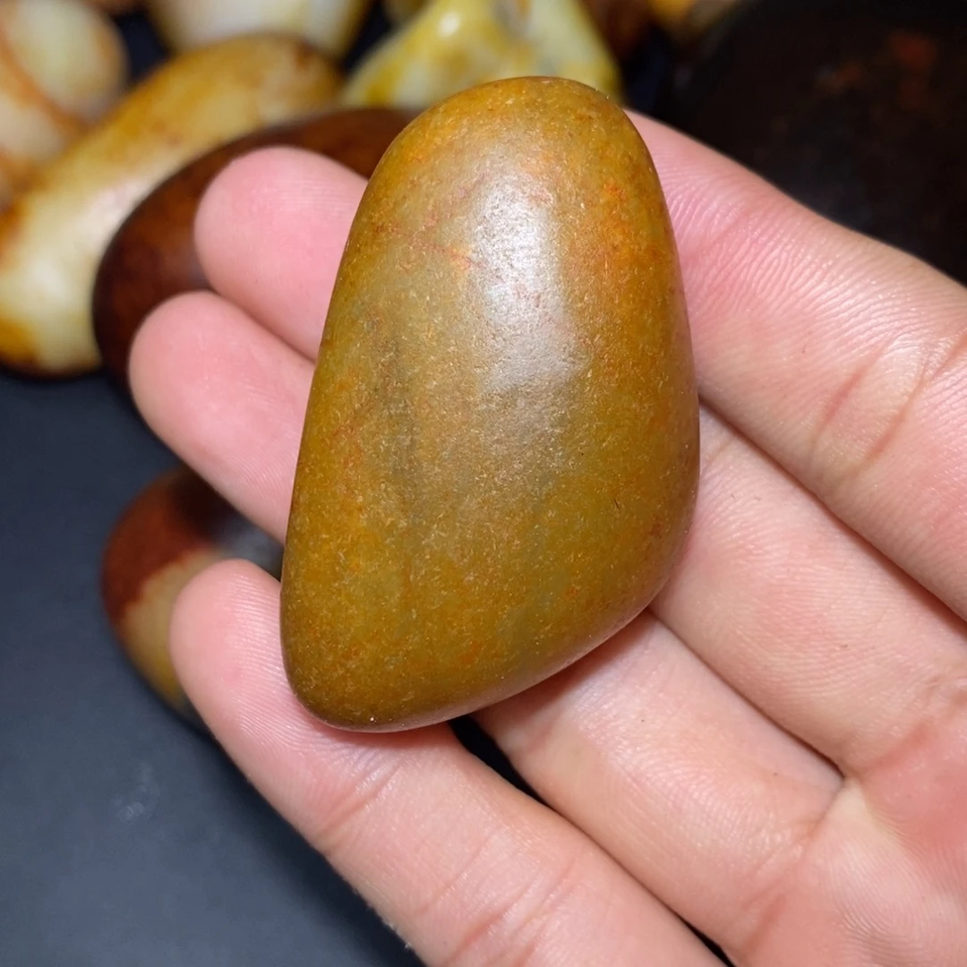 和田玉未镶嵌珠宝奇石