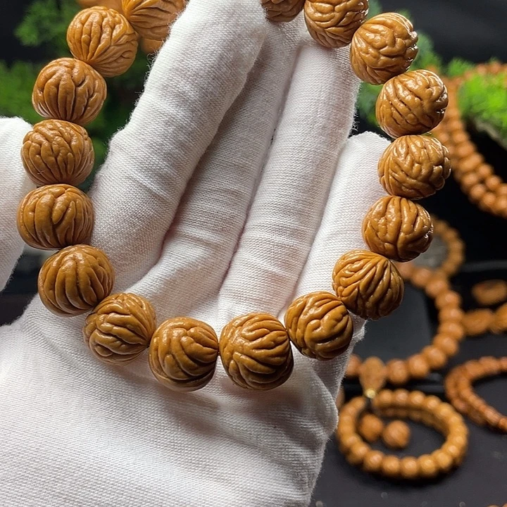 桃核吊坠秦岭龙纹桃核