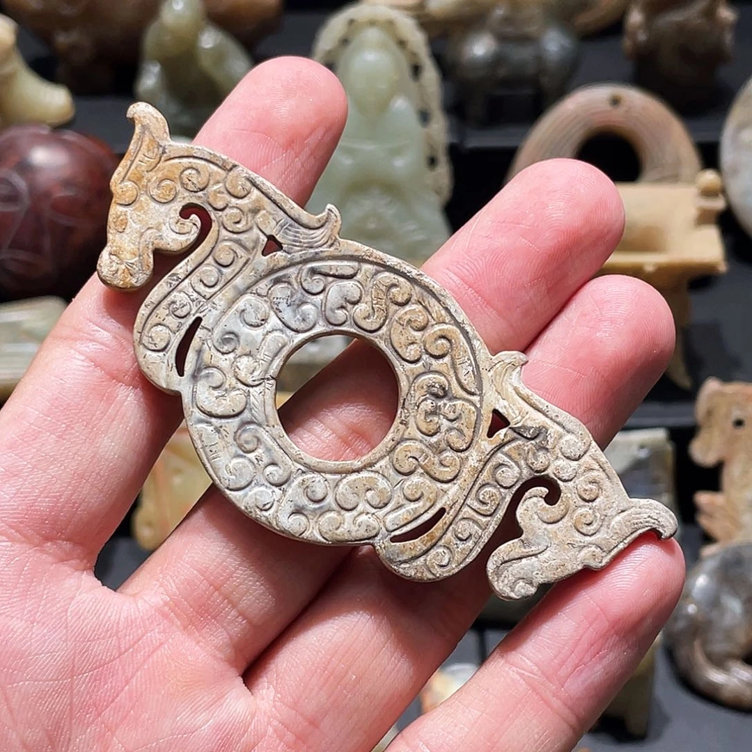 雄***下和田玉（糖玉）未镶嵌挂件