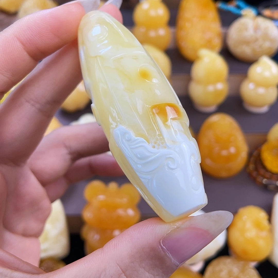 琥珀未镶嵌珠宝奇石