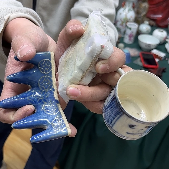 y***l瓷片精美的陶瓷摆件……