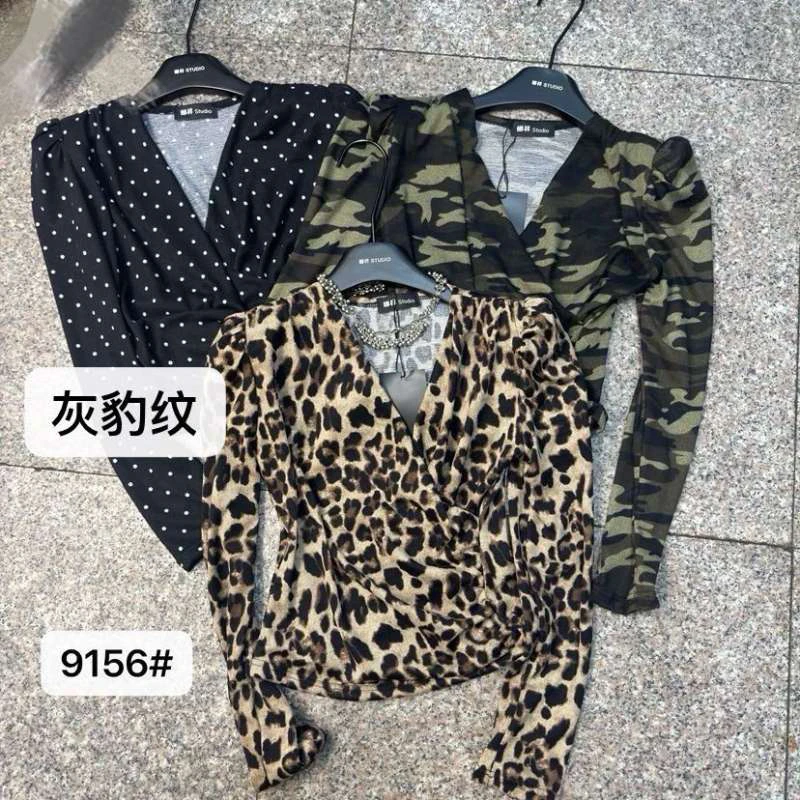 复古显瘦豹纹印花长袖修身型成人女装上衣