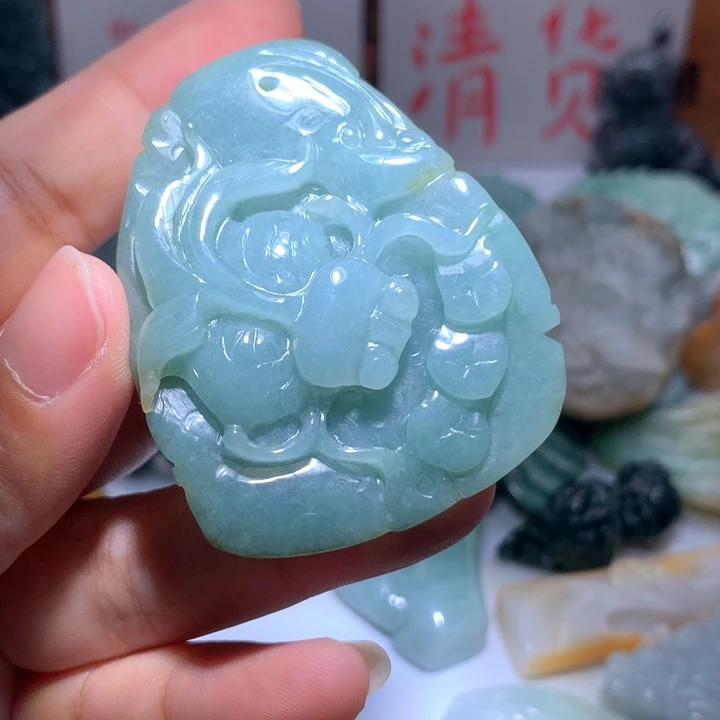 翡翠未镶嵌颈饰保真天然A货翡翠