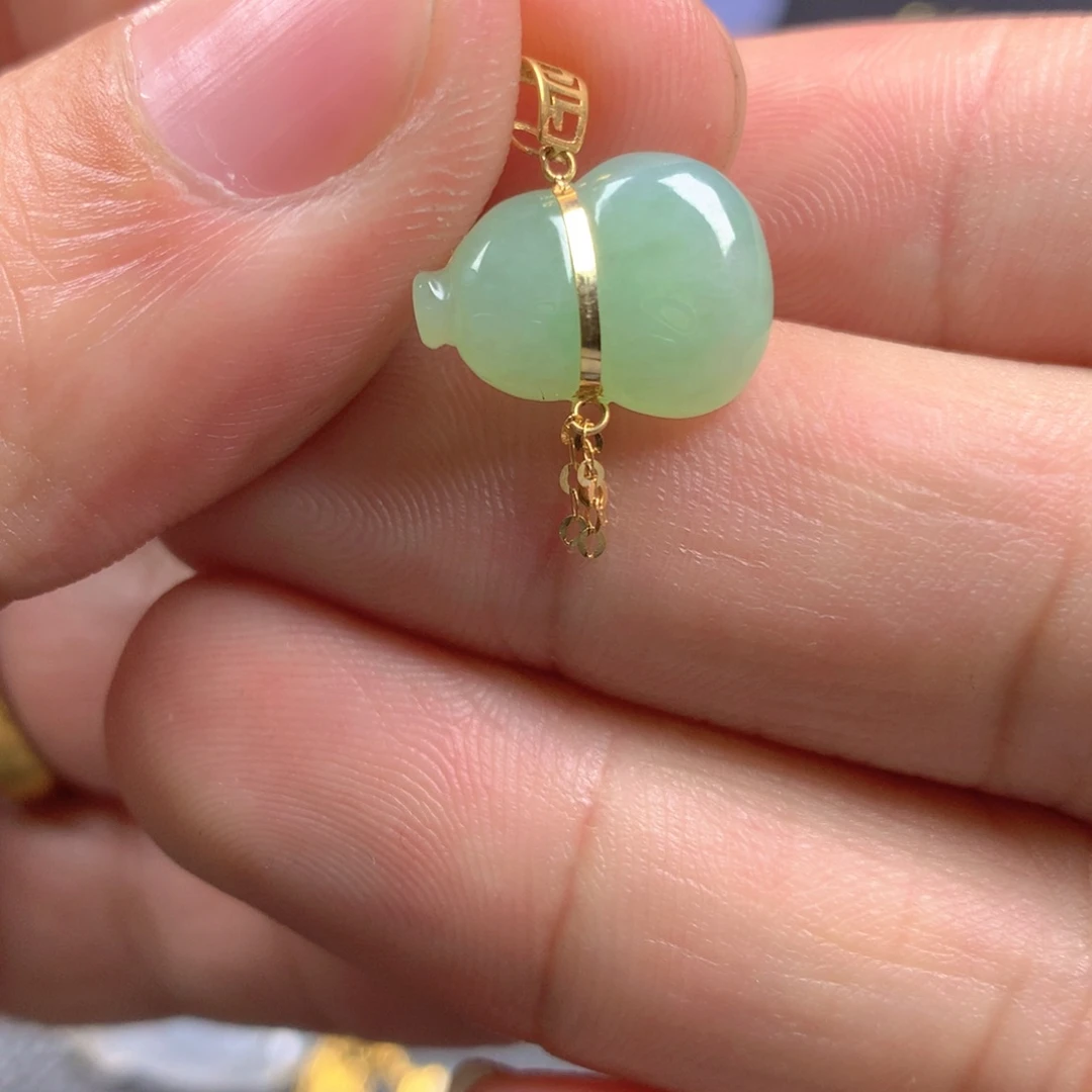 【闪购商品】翡翠颈饰18K金镶嵌翡翠