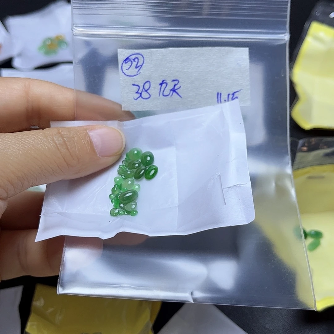 云***天定制翡翠未镶嵌不退
