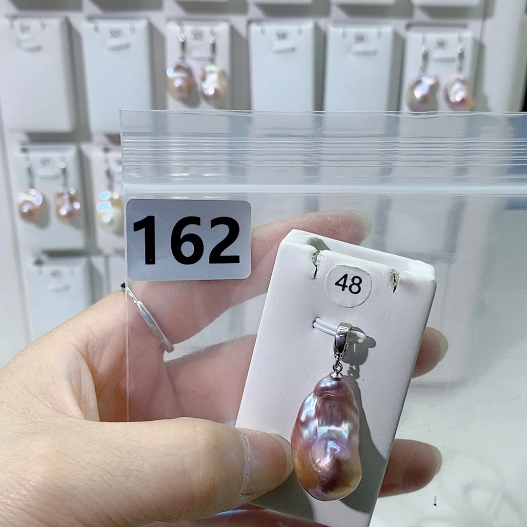 淡水珍珠合金颈饰