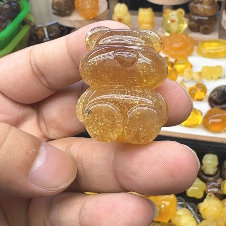 蜜蜡未镶嵌颈饰蜜爆闪小熊