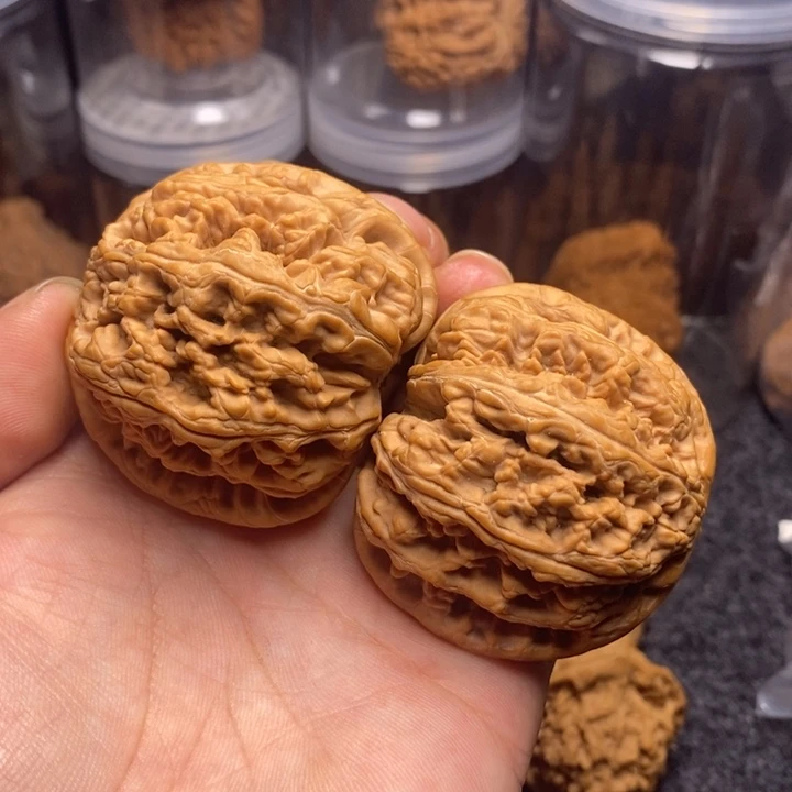 文玩核桃吊坠52大粗筋