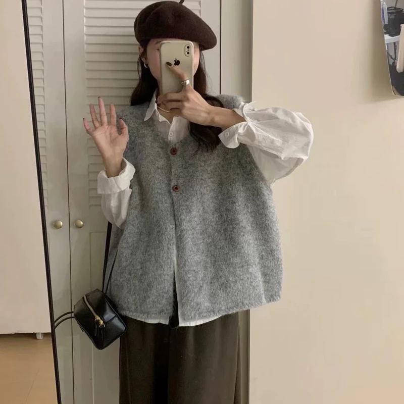 【衣朵设计】韩系圆领简约两粒扣针织马甲开衫女2025新款宽松背心