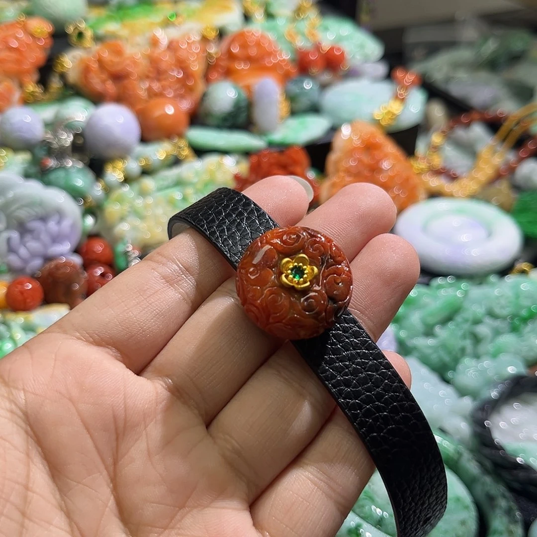 颈饰未镶嵌翡翠待编织