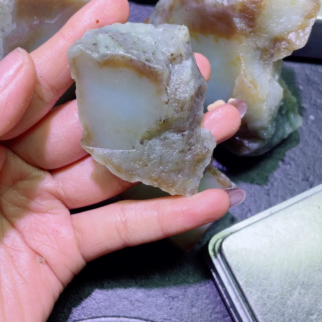 和田玉（糖玉）未镶嵌珠宝半成品