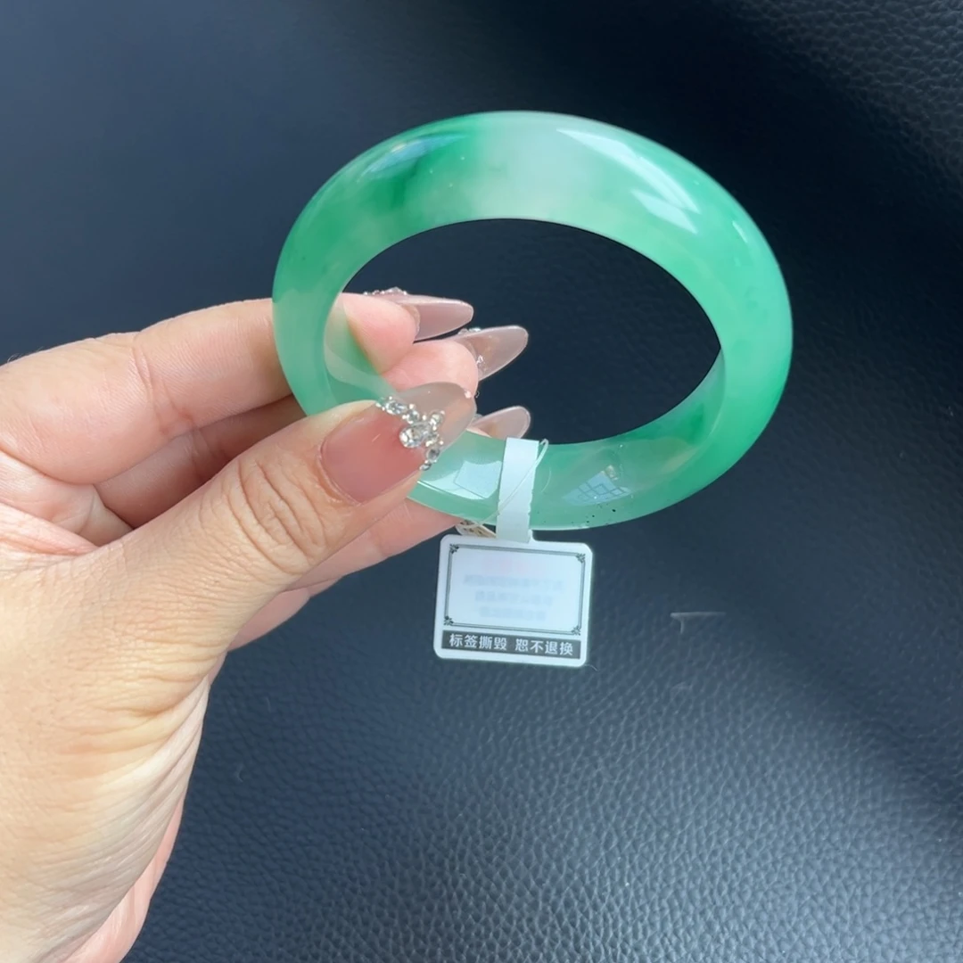 石英质玉未镶嵌手镯54.7