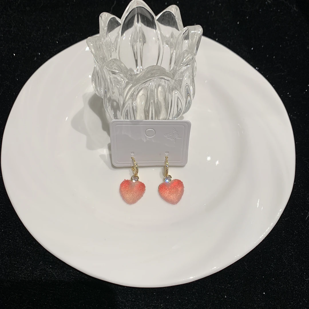 铜合金耳饰 Al6438粉色糖果爱心耳扣设计感防丢百搭耳饰