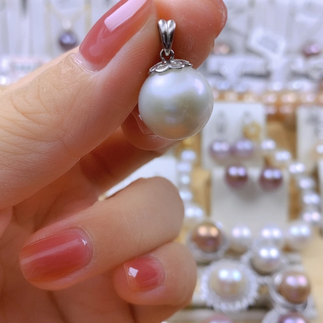 银S925镶嵌吊坠(赠链)淡水珍珠