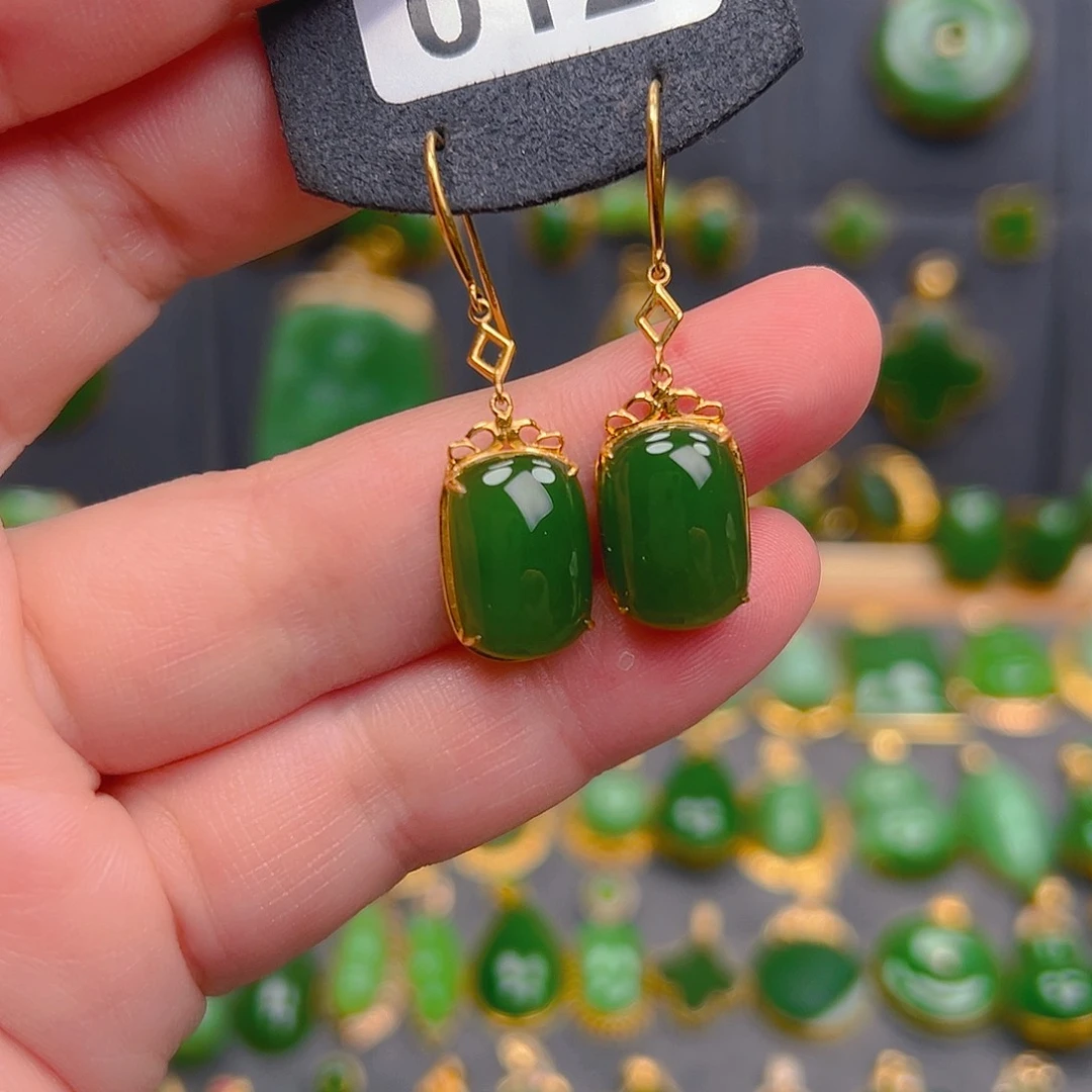 和田玉18K金镶嵌耳饰