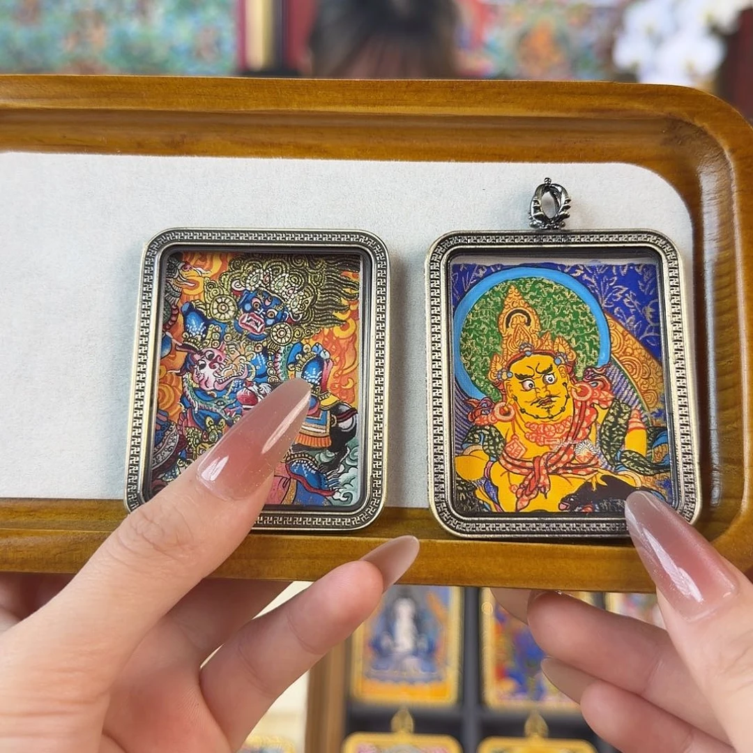 吊坠黄Ｃ黑Ｃ成都画师手绘