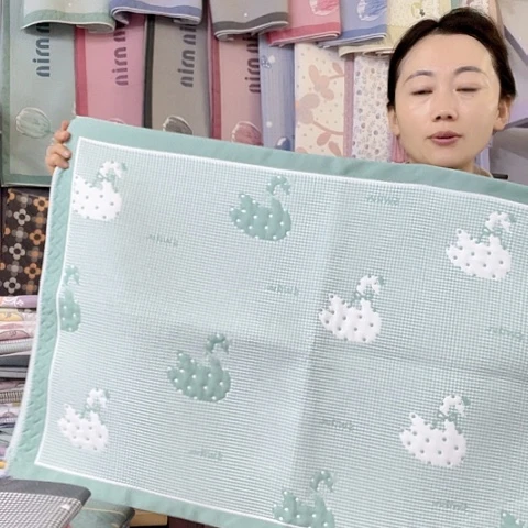 棉特价促销绿色天鹅