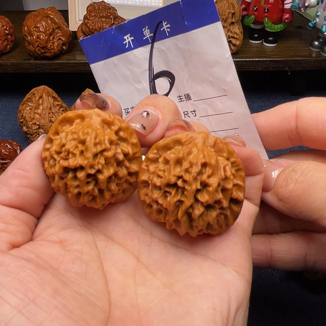 文玩核桃吊坠秦闷35