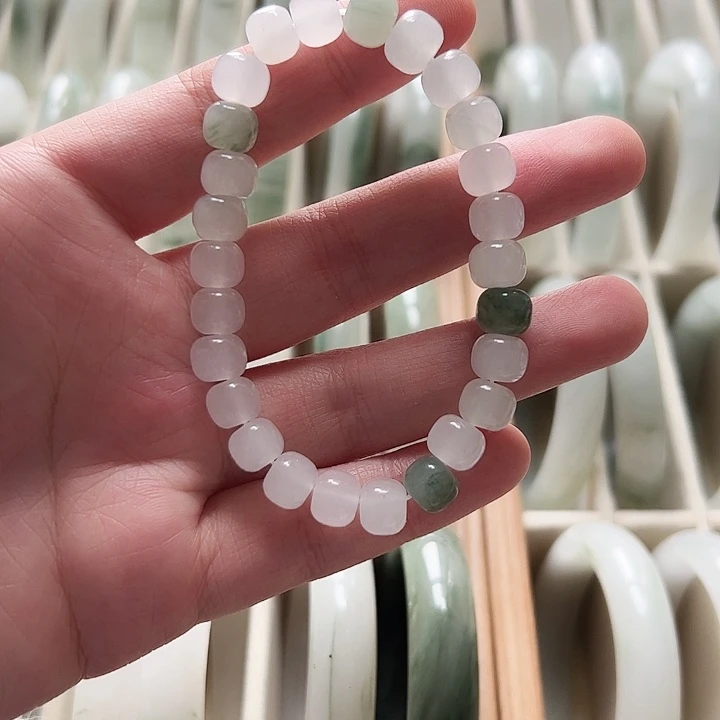 石英质玉未镶嵌手镯