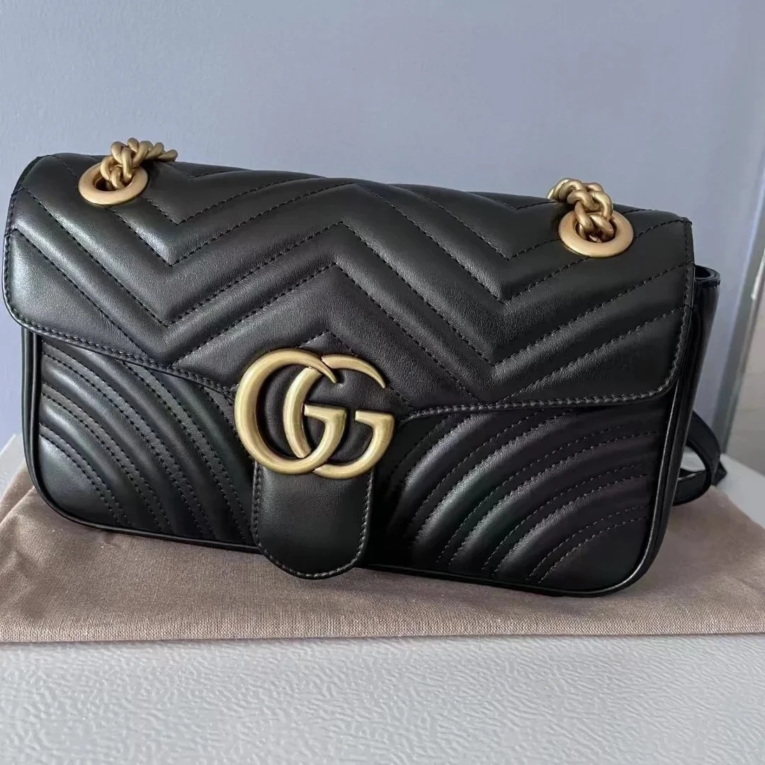 95新 GUCCI/古驰 Gucci黑金马蒙26斜挎包 25120082-01