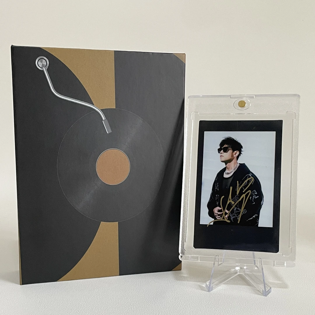 A6887【周杰伦】黑边 正品亲签三寸拍立得照片