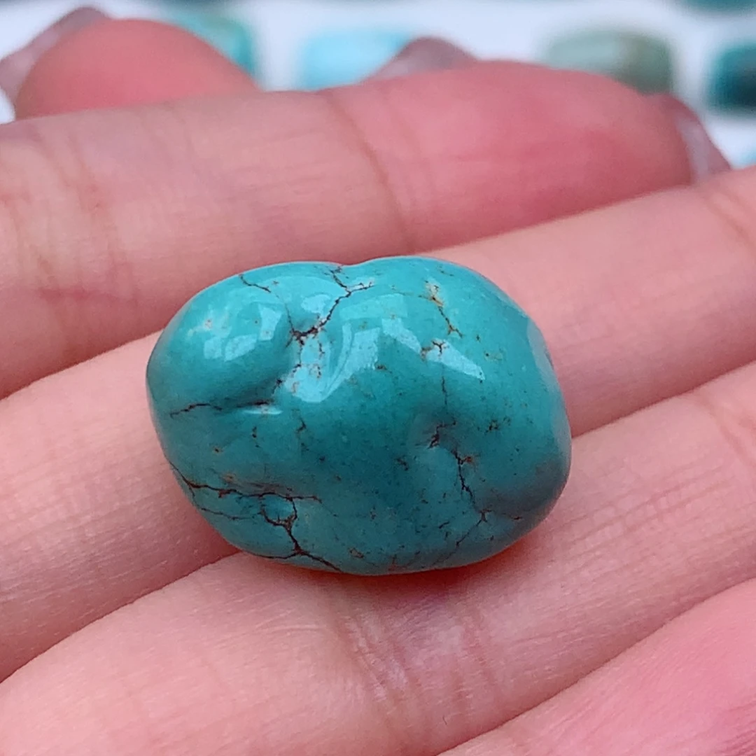 绿松石未镶嵌颈饰