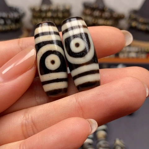 @***n玛瑙/玉髓未镶嵌珠宝半成品