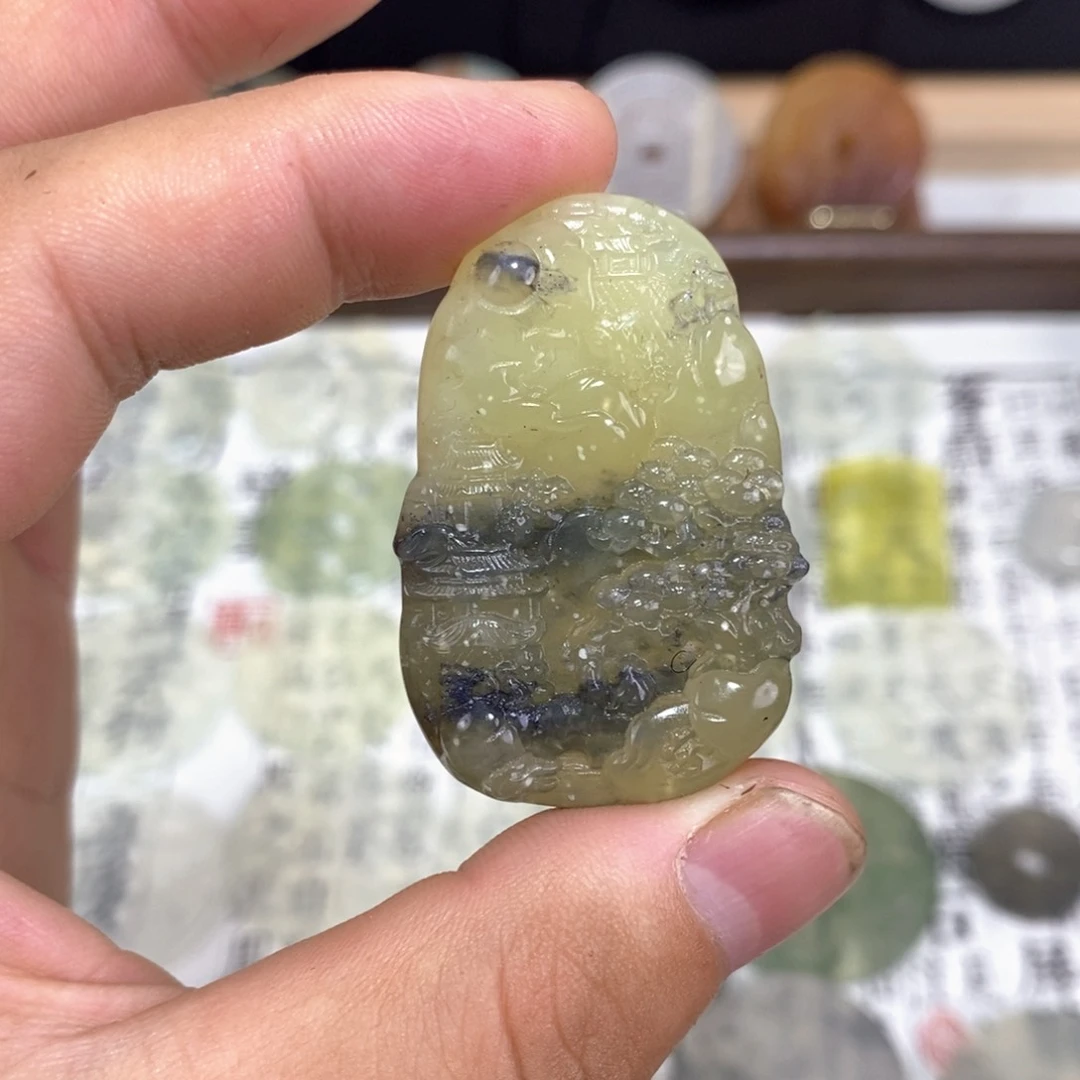 岫玉未镶嵌颈饰岫玉吊坠