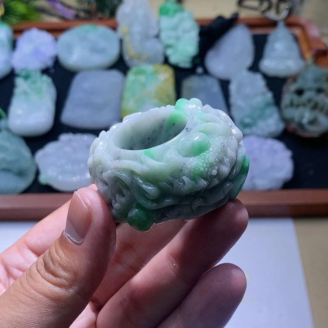 【闪购商品】翡翠颈饰未镶嵌扳指
